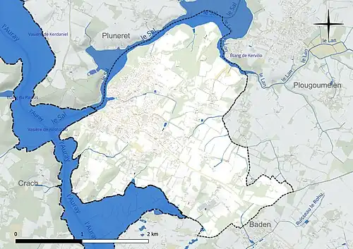 Carte en couleur présentant le réseau hydrographique de la commune