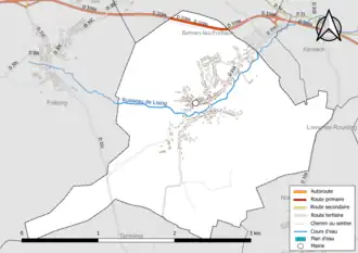 Carte en couleur présentant le réseau hydrographique de la commune