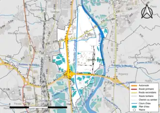 Carte en couleur présentant le réseau hydrographique de la commune