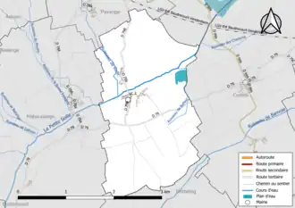 Carte en couleur présentant le réseau hydrographique de la commune