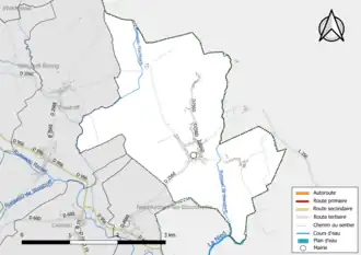 Carte en couleur présentant le réseau hydrographique de la commune