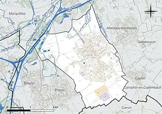 Carte en couleur présentant le réseau hydrographique de la commune