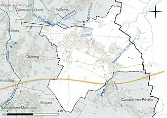 Carte en couleur présentant le réseau hydrographique de la commune