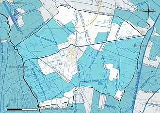 Carte en couleur présentant le réseau hydrographique de la commune