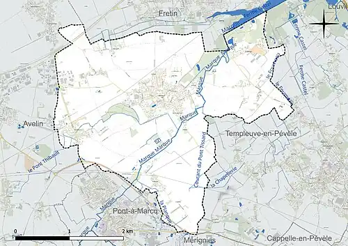 Carte en couleur présentant le réseau hydrographique de la commune