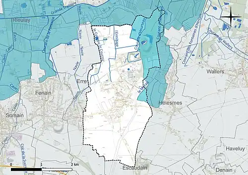 Carte en couleur présentant le réseau hydrographique de la commune