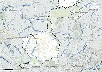 Carte en couleur présentant le réseau hydrographique de la commune