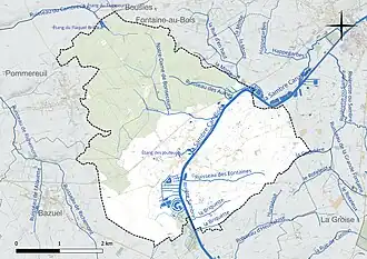 Carte en couleur présentant le réseau hydrographique de la commune