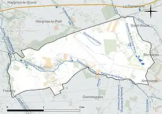 Carte en couleur présentant le réseau hydrographique de la commune