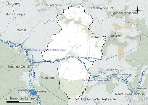 Carte en couleur présentant le réseau hydrographique de la commune