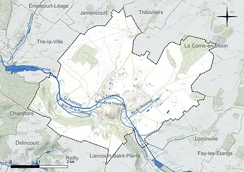 Carte en couleur présentant le réseau hydrographique de la commune