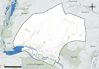 Carte en couleur présentant le réseau hydrographique de la commune