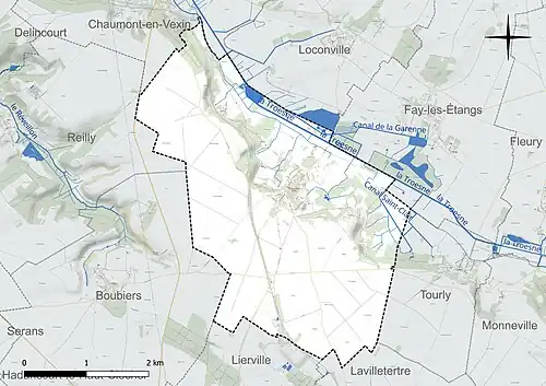 Carte en couleur présentant le réseau hydrographique de la commune
