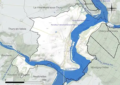 Carte en couleur présentant le réseau hydrographique de la commune