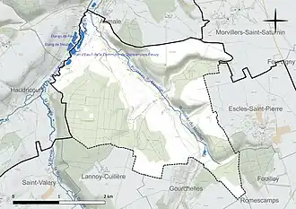 Carte en couleur présentant le réseau hydrographique de la commune