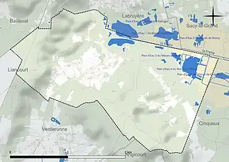 Carte en couleur présentant le réseau hydrographique de la commune