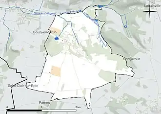 Carte en couleur présentant le réseau hydrographique de la commune
