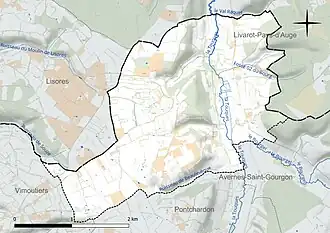 Carte en couleur présentant le réseau hydrographique de la commune