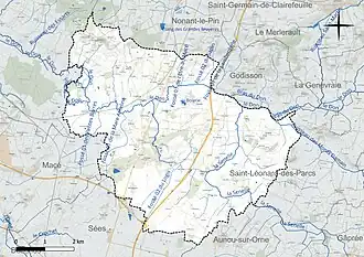 Carte en couleur présentant le réseau hydrographique de la commune