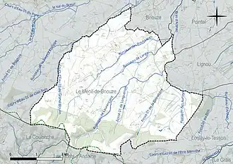 Carte en couleur présentant le réseau hydrographique de la commune