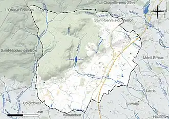 Carte en couleur présentant le réseau hydrographique de la commune