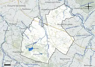 Carte en couleur présentant le réseau hydrographique de la commune