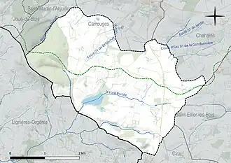 Carte en couleur présentant le réseau hydrographique de la commune