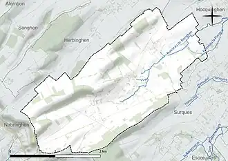 Carte en couleur présentant le réseau hydrographique de la commune