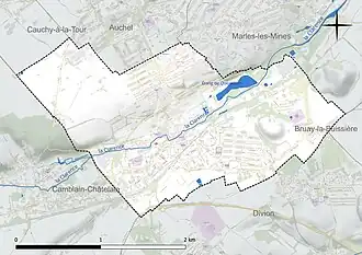 Carte en couleur présentant le réseau hydrographique de la commune