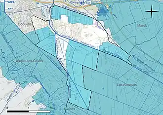 Carte en couleur présentant le réseau hydrographique de la commune