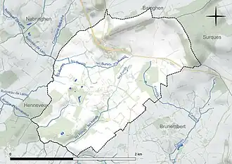 Carte en couleur présentant le réseau hydrographique de la commune