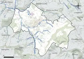 Carte en couleur présentant le réseau hydrographique de la commune