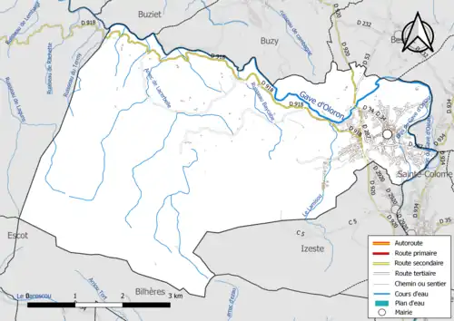 Carte en couleur présentant le réseau hydrographique de la commune