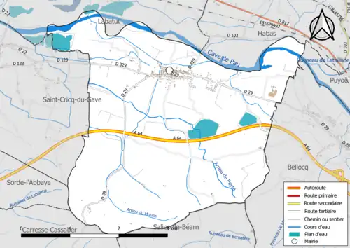 Carte en couleur présentant le réseau hydrographique de la commune