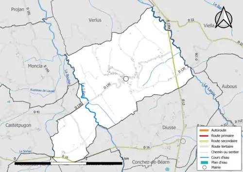Carte en couleur présentant le réseau hydrographique de la commune