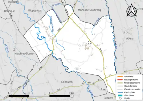 Carte en couleur présentant le réseau hydrographique de la commune