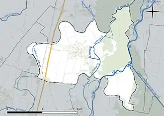 Carte en couleur présentant le réseau hydrographique de la commune