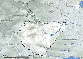 Carte en couleur présentant le réseau hydrographique de la commune