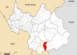 Carte en noir et blanc représentant la Savoie avec le territoire d'Orelle en rouge et celui de Maurienne-Galibier en jaune.