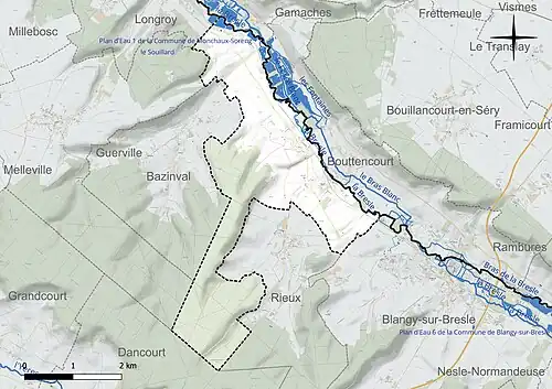 Carte en couleur présentant le réseau hydrographique de la commune