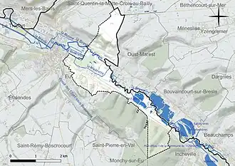 Carte en couleur présentant le réseau hydrographique de la commune