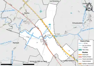 Carte en couleur présentant le réseau hydrographique de la commune