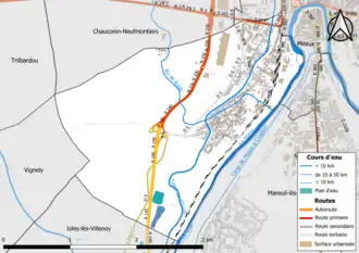 Carte en couleur présentant le réseau hydrographique de la commune