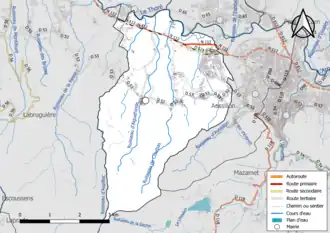 Carte en couleur présentant le réseau hydrographique de la commune