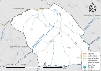 Carte en couleur présentant le réseau hydrographique de la commune