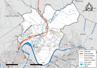 Carte en couleur présentant le réseau hydrographique de la commune