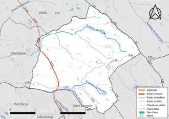 Carte en couleur présentant le réseau hydrographique de la commune
