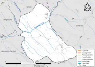 Carte en couleur présentant le réseau hydrographique de la commune