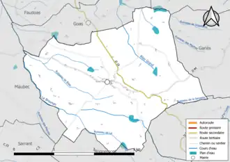 Carte en couleur présentant le réseau hydrographique de la commune