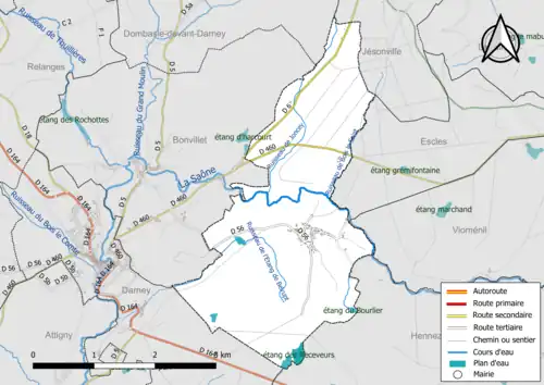 Carte en couleur présentant le réseau hydrographique de la commune
